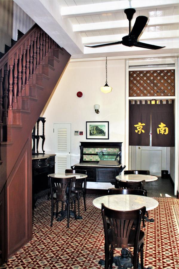 Nam Keng Hotel Penang Джорджтаун Экстерьер фото