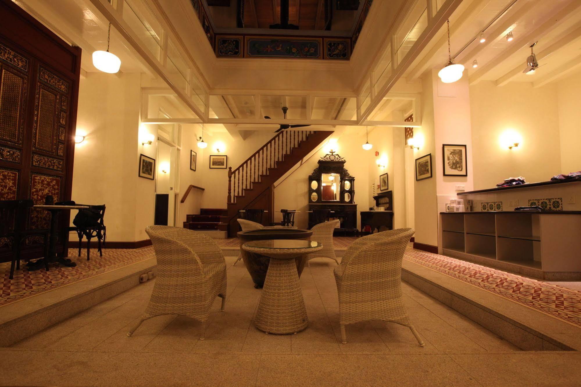 Nam Keng Hotel Penang Джорджтаун Экстерьер фото