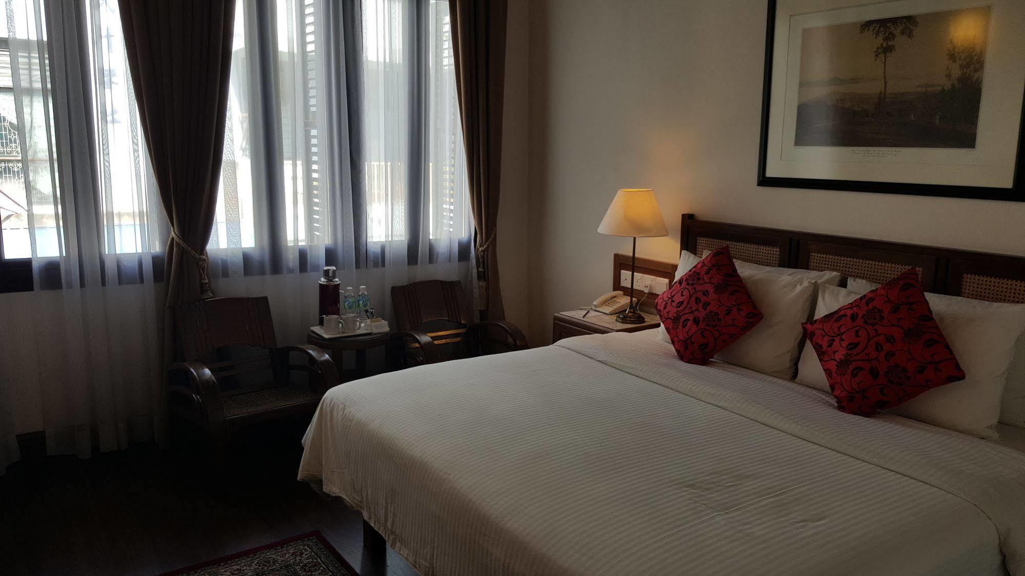 Nam Keng Hotel Penang Джорджтаун Экстерьер фото